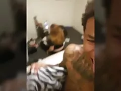 दो हिंदी मूवी फुल सेक्स सुंदरियां एक डिक साझा करती हैं