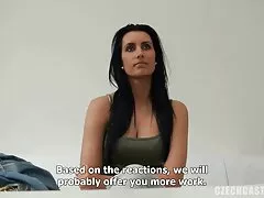 फैट मिल्फ़ एक बड़े केले के साथ खेलता हिंदी सेक्सी फुल मूवी एचडी में है