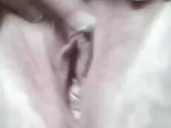 पुरुष ने अपने घुटनों पर एक बस्टी स्लट लगाई, अपना इरेक्ट इंस्ट्रूमेंट उसके फुल मूवी वीडियो में सेक्सी मुंह में डाला