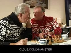 यार अपनी उंगलियों को गोरा कुतिया को छेद में चला जाता है सेक्सी फुल फिल्म