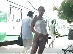 आज लड़की शुद्ध, एम्बर शहद है। उसके स्तन पके खरबूजे की तरह हैं, और उसकी गांड एक मीठे आड़ू की हिंदी वीडियो फुल मूवी सेक्सी तरह है