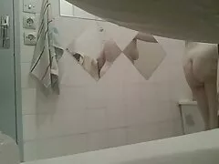 लड़की निस्तेज हो जाती है, और सज्जन वास्तव में संकोच नहीं करते हैं और तुरंत अपने साधन सेक्सी मूवी हिंदी में फुल एचडी को एक गर्म बिल्ली में डालते हैं