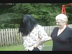 दोस्त घर के लिए भुगतान करने के लिए हिंदी में सेक्सी वीडियो फुल मूवी आया था और लड़की को सेक्स के लिए छूट दी थी